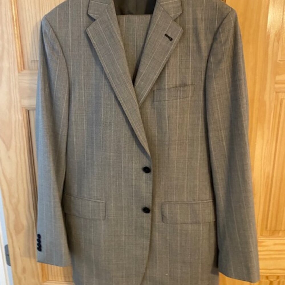 Men's Gray Suit
